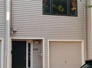 200-212 Charles St #206, Cambridge, MA 02141