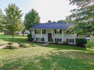 2821 27th Ave, Beaver Falls, PA 15010