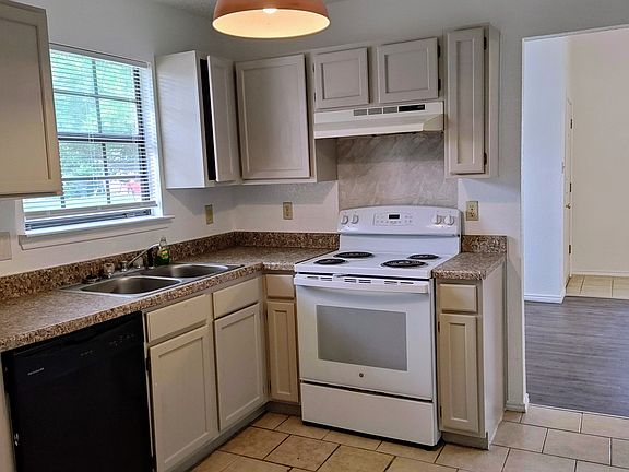 5th image of 3808 London Ln
