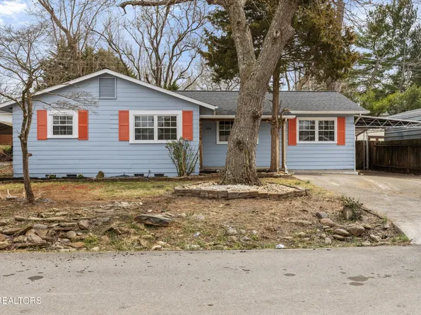 434 Defoe Cir, Maryville, TN 37804