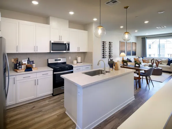 9797 Crossbay Loop #1303, Jurupa Valley, CA 92509