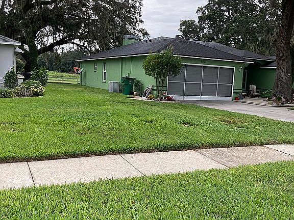 2nd image of 6907 N Lake Dr