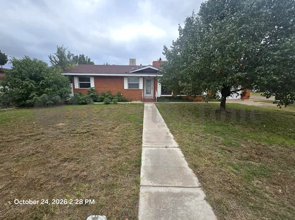 510 E 18th St, Portales, NM 88130