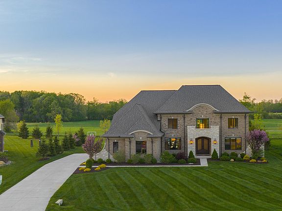 3rd image of 2325 Westbrooke Ct