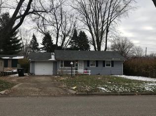 1735 Sun Valley Dr, Beloit, WI 53511