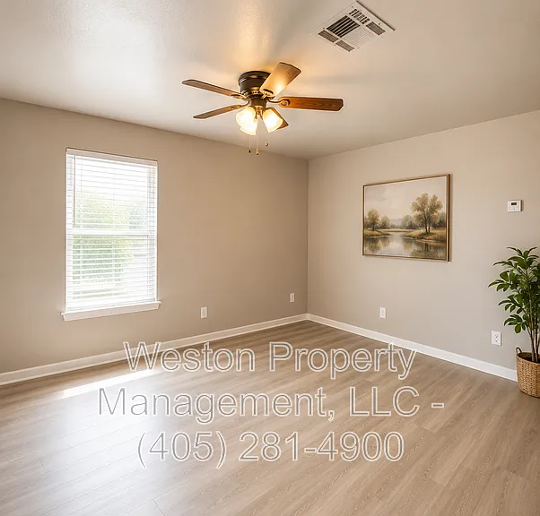 416 E Washington St — Photo 7