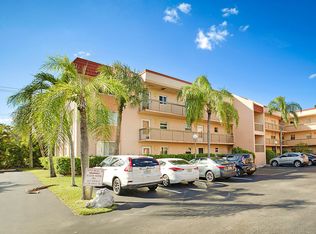 3050 Holiday Springs Blvd APT 302, Margate, FL 33063