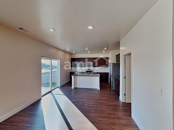 5th image of 1175 N Wagon Way