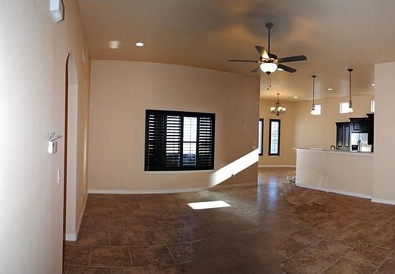 5th image of 6112 Sara Suzann Ln
