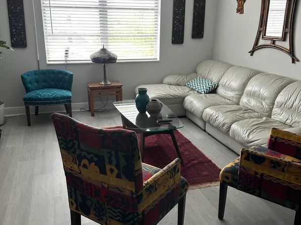 119 NE 19th Court #209g, Wilton Manors, FL 33305