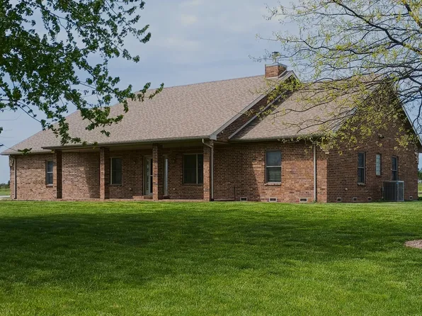 6005 E Farm Road 94, Strafford, MO 65757