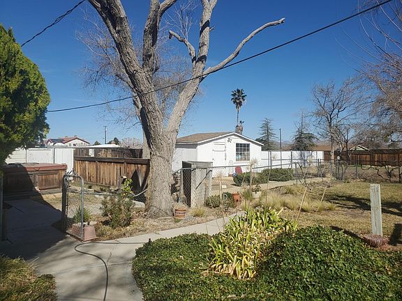4th image of 16399 Villa Dr