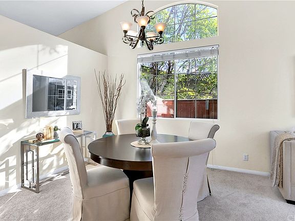 4th image of 1572 Whispering Palm Dr
