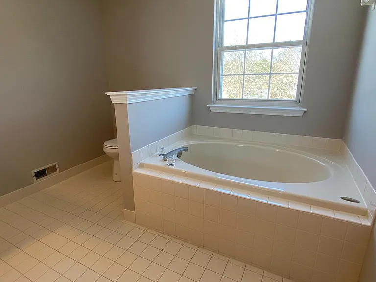 105 Hearthstone Ln — Photo 17