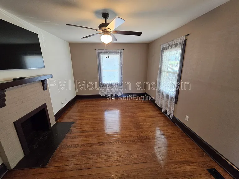 309 Dennis St — Photo 25
