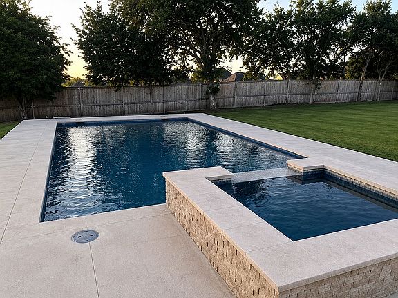 3rd image of 10184 Woodland Way