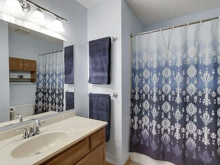 Full bath with new bath shower faucets