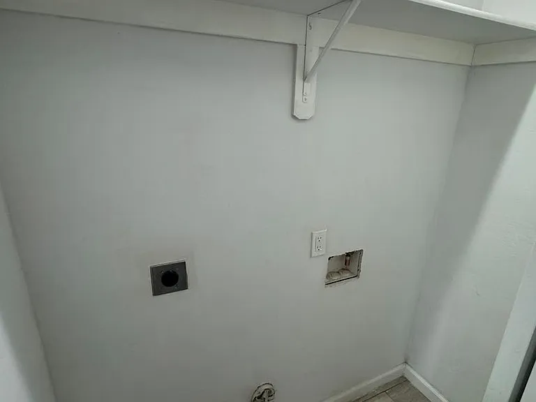 1627 Virginia Ave — Photo 6