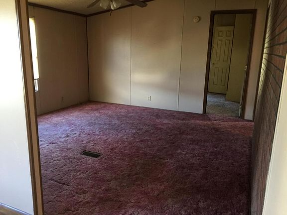 4th image of 235 E 38th St