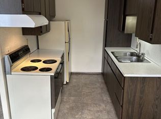 1382 Western Ave, Green Bay, WI 54303