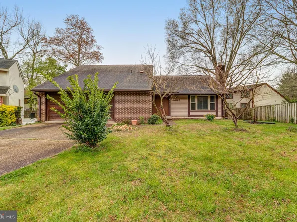 4445 Flintstone Rd, Alexandria, VA 22306