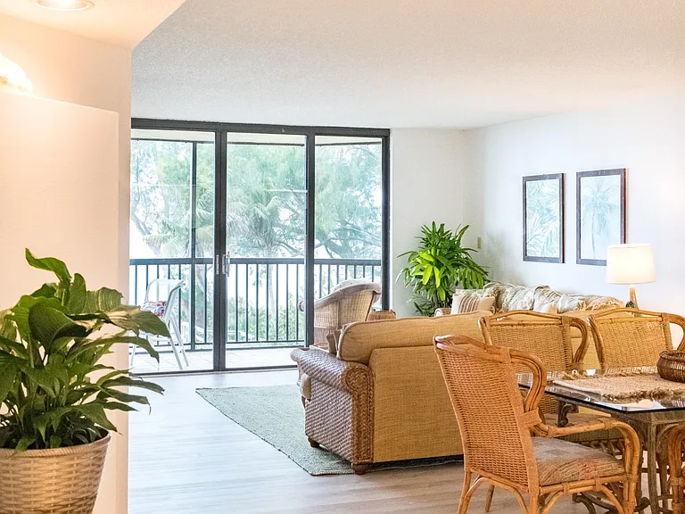 5611 Gulf Of Mexico Dr #202 — Photo 2