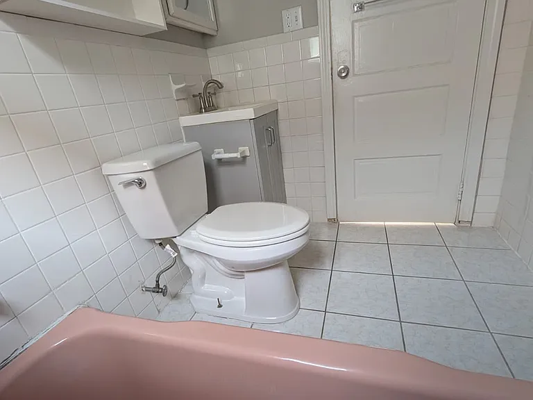 30 Fox St #22 — Photo 6