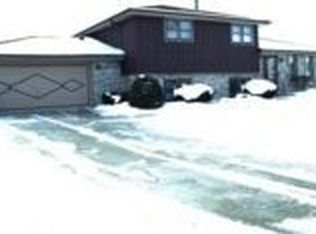 8625 Raintree Rd, Tinley Park, IL 60487