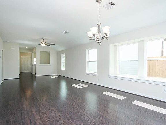 Horizon - Dining Room