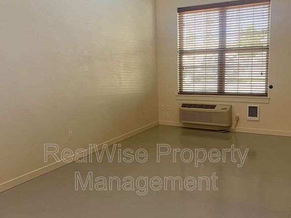 4th image of 738 W Antler Ave APT 5