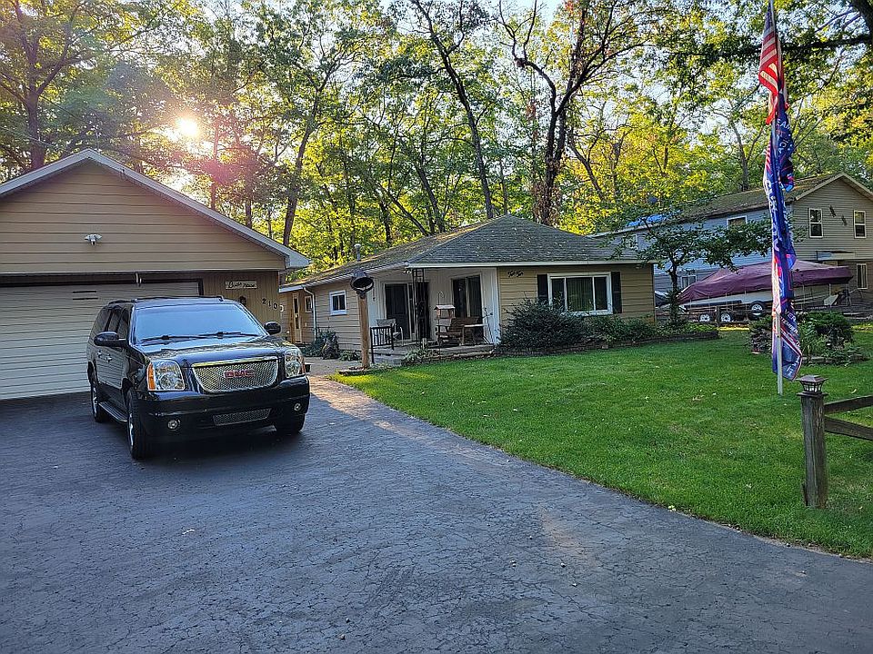 1st image of 210 Cottage Dr