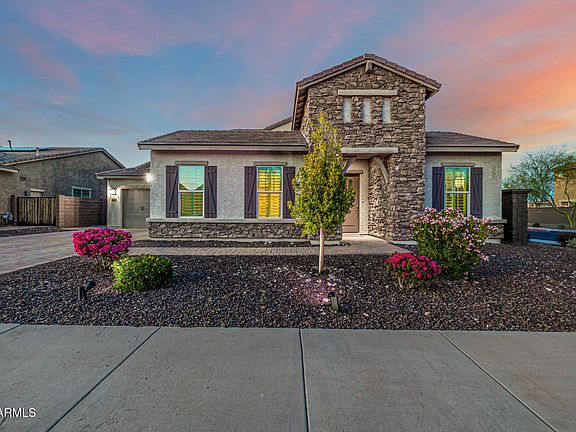 3rd image of 10110 W EL CORTEZ Place
