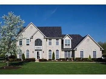 2794 Forest Lake Dr photo 1