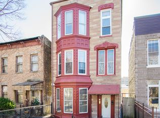 2935 W Walnut St, Chicago, IL 60612