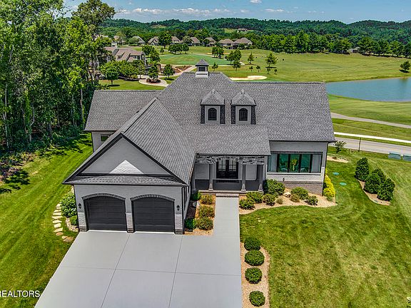 2nd image of 141 Gold Finch Ln