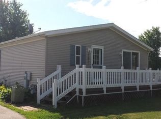192 Park Ave, Sharon, WI 53585