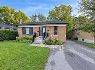 10 Elizabeth St, Halton Hills, ON L7G3K2