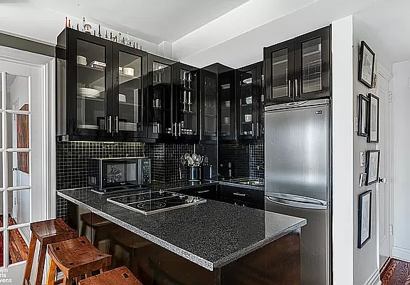 3rd image of 5 Tudor City Pl APT 231