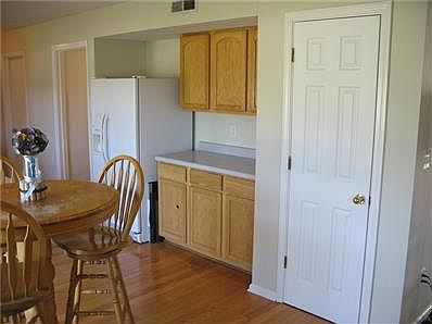 4th image of 10970 Minuteman Ct