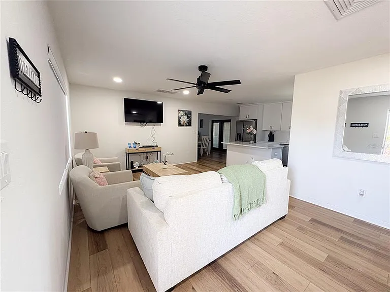 3054 Adrian Ave — Photo 6