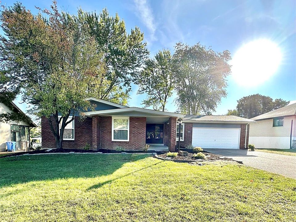 1st image of 2030 Cordoba Dr