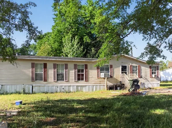 4402 Harper Rd, Metter, GA 30439