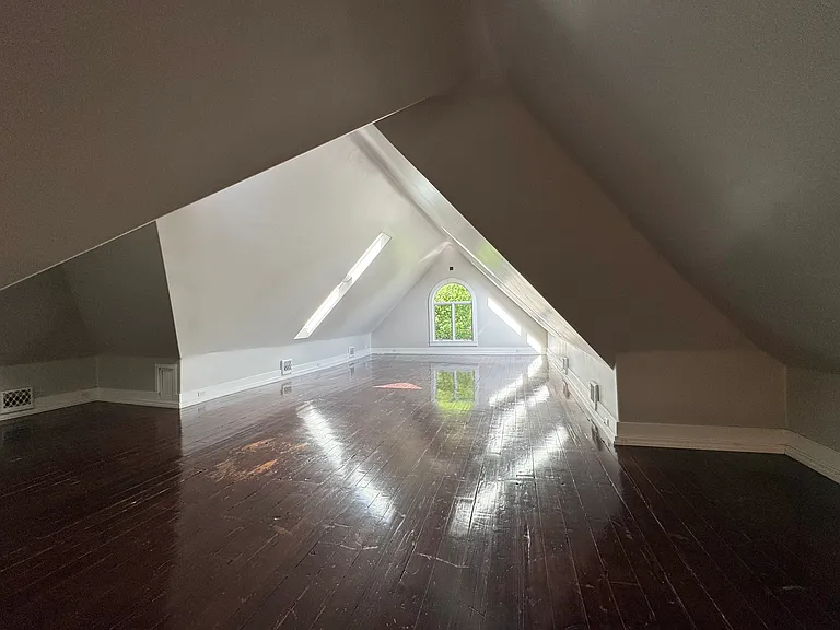 3011 Grand Ave — Photo 26