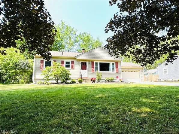 260 Durst Dr NW, Warren, OH 44483
