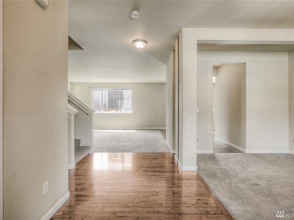 4th image of 8525 Graham Dr SE