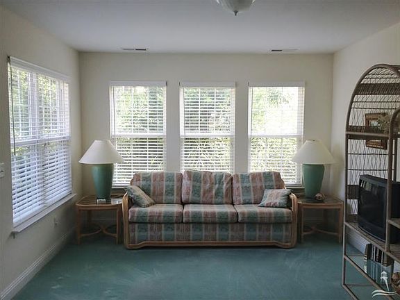 4th image of 5194 Minnesota Drive SE
