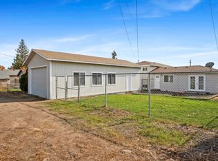 616 Chestnut St, Cheney, WA 99004