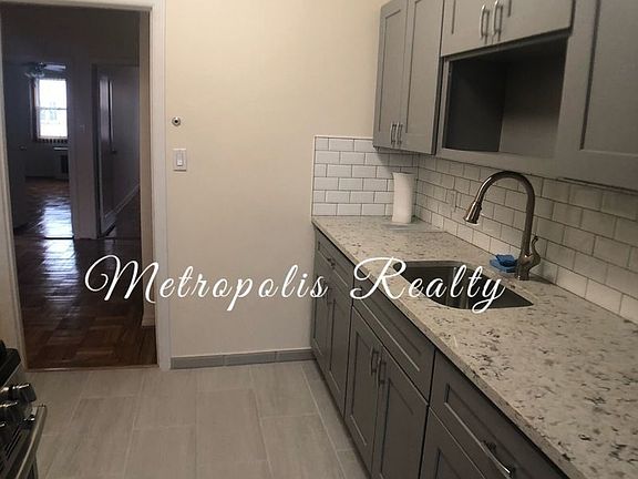 5th image of 20-34 47th St #3F