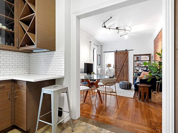 2nd image of 69 Tiemann Pl APT 29