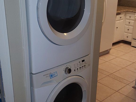 5th image of 550 Orange Ave Unit 232